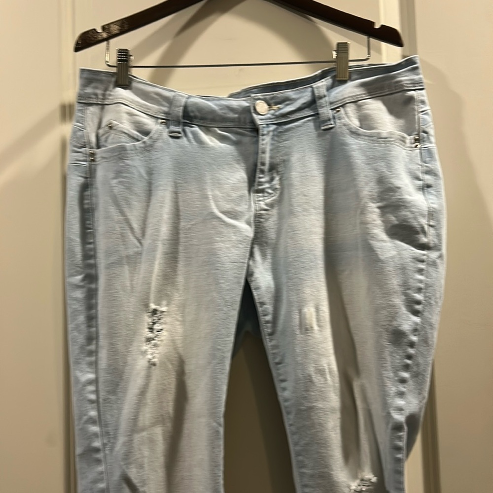 YMI WANNABETTABUTT? Skinny embroidered pockets distress Jeans fringe hem size 14 - Picture 12 of 14
